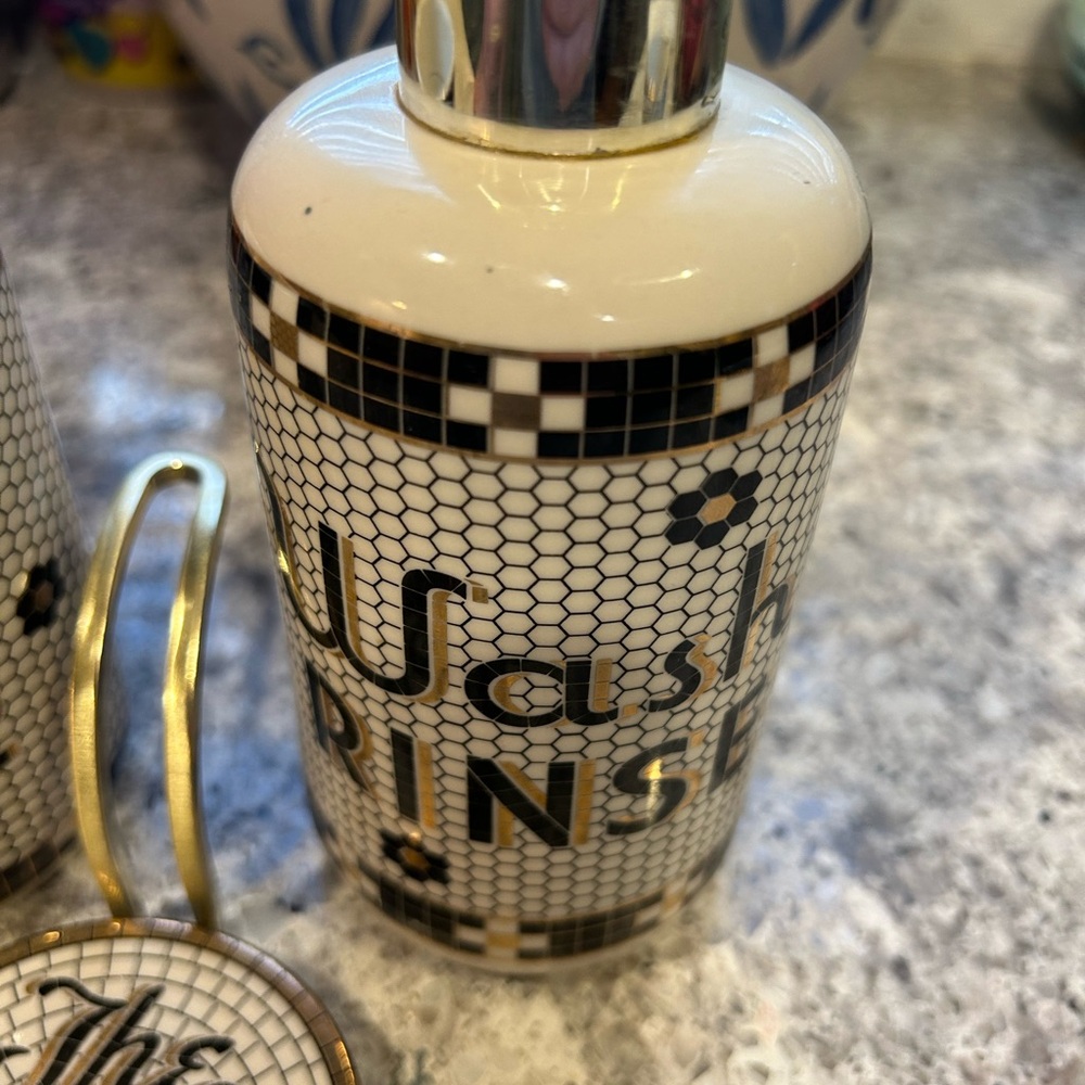 Anthropologie bistro tile Bathroom Set of 3 - Picture 7 of 7